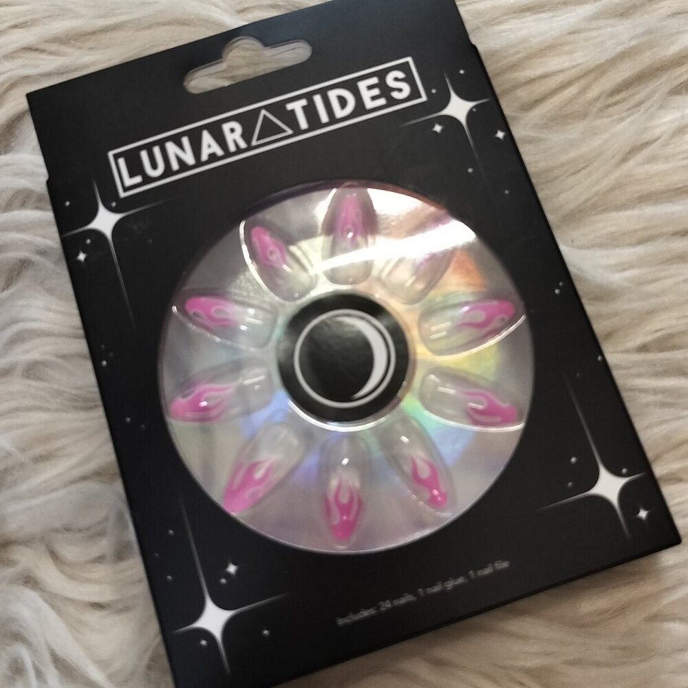 NWT Lunar Tides Pink Jelly Flame Press On Temporary Nails